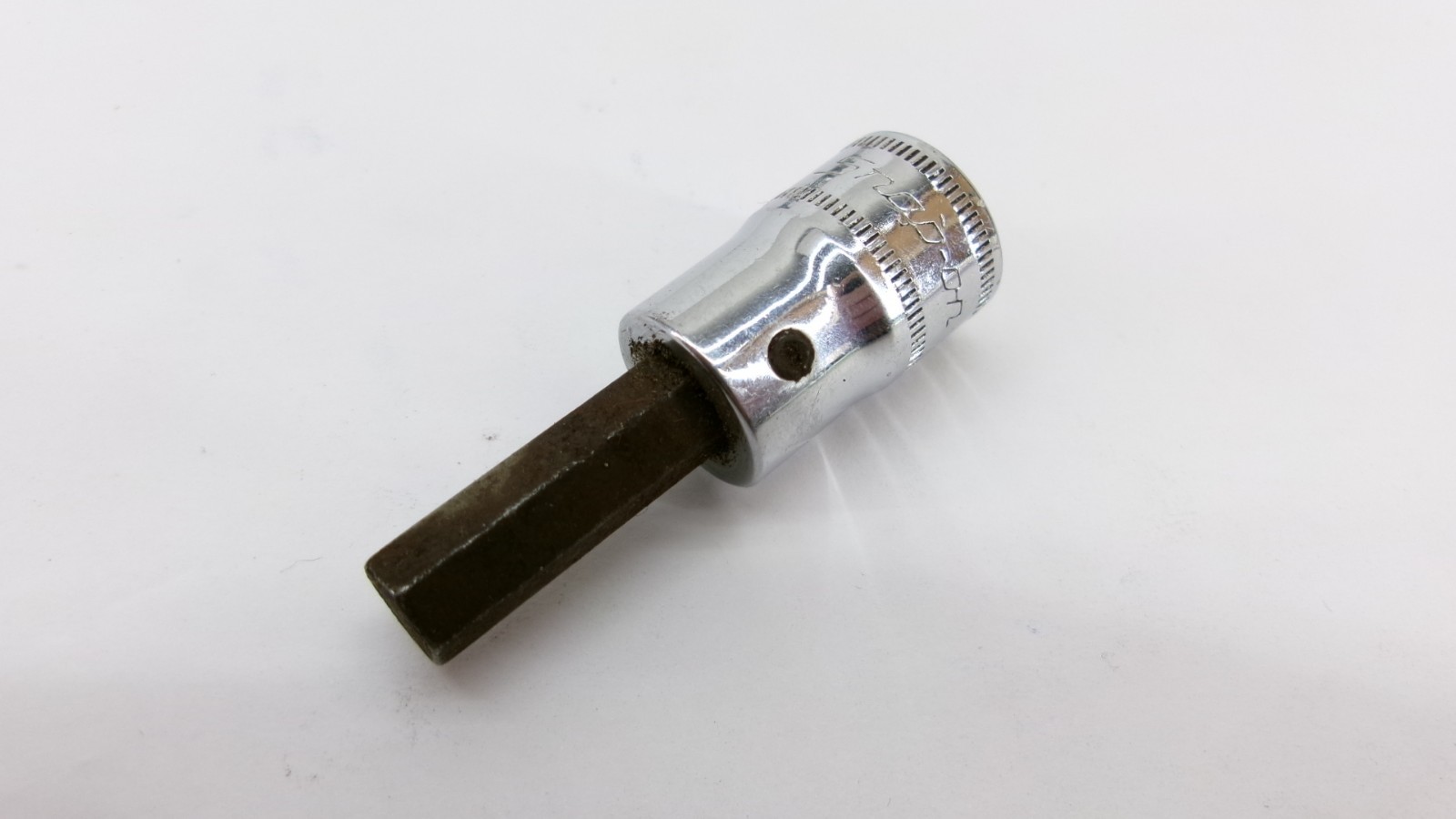 Snap-on tools USA 3/8″ drive 8mm metric Hex Bit Socket Driver FAM8A Nice!