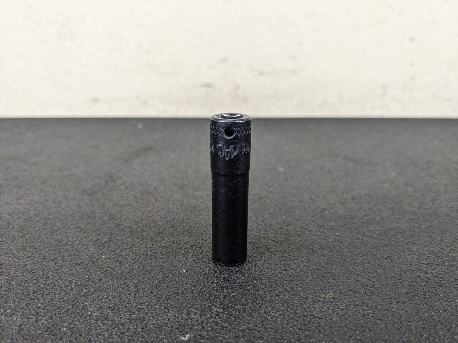 #bn700 Mac Tools Deep Impact 8mm 6-Point 1/4”’ Drive Magnetic Socket MDMP68MM