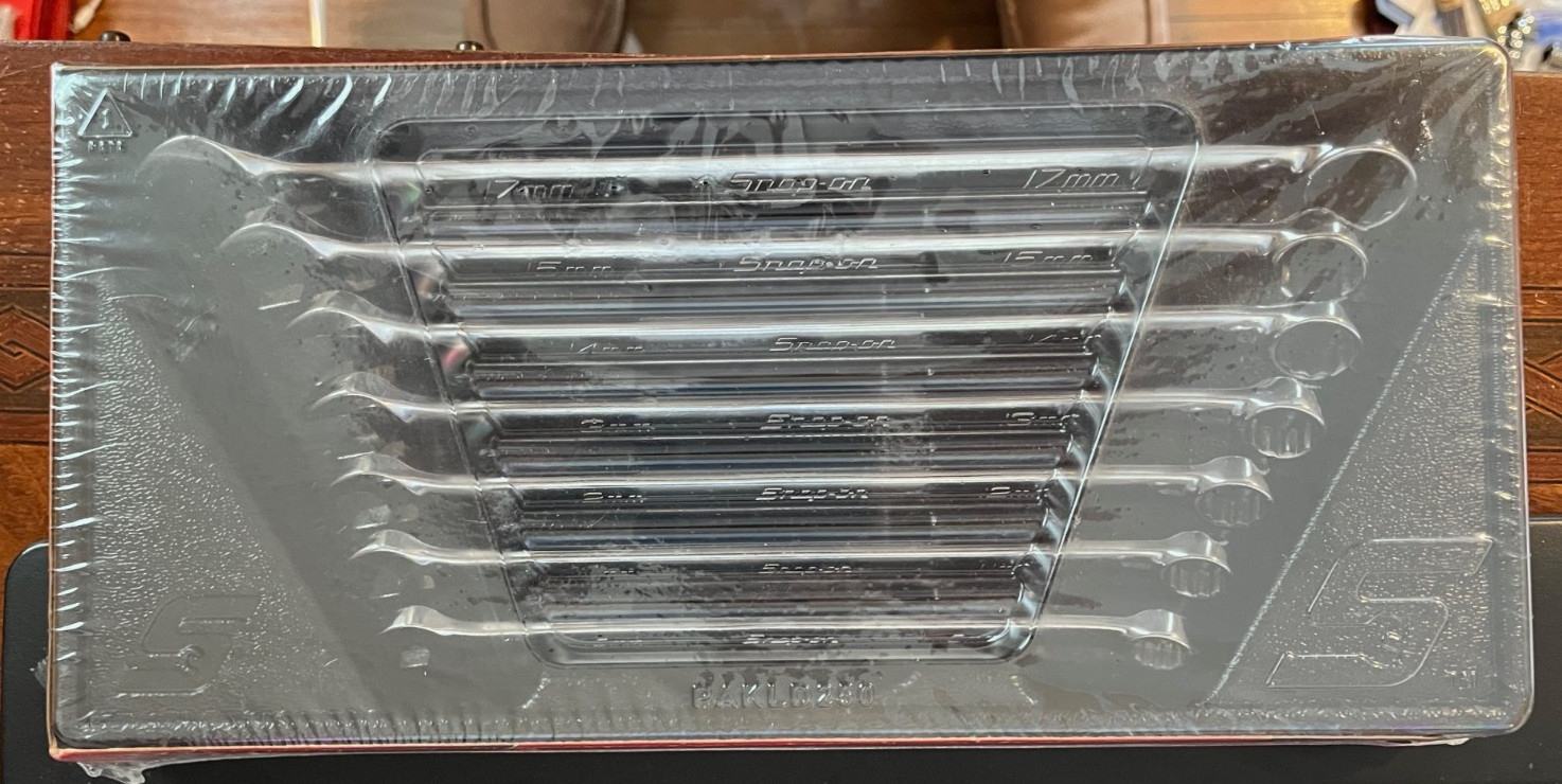 Snap-on OEXLM707B 7 Piece Metric Long Combination Wrench Set 10-17mm, Brand New
