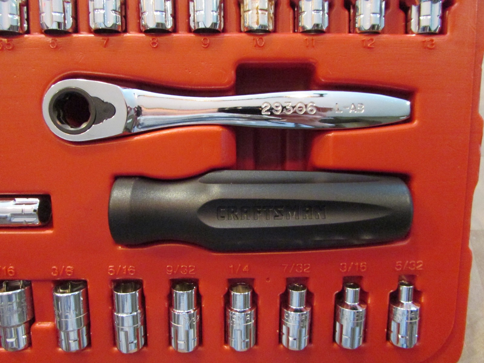 CRAFTSMAN: 27-Piece Max Axess Pass Thru Mechanic’s Tool Set (29306)