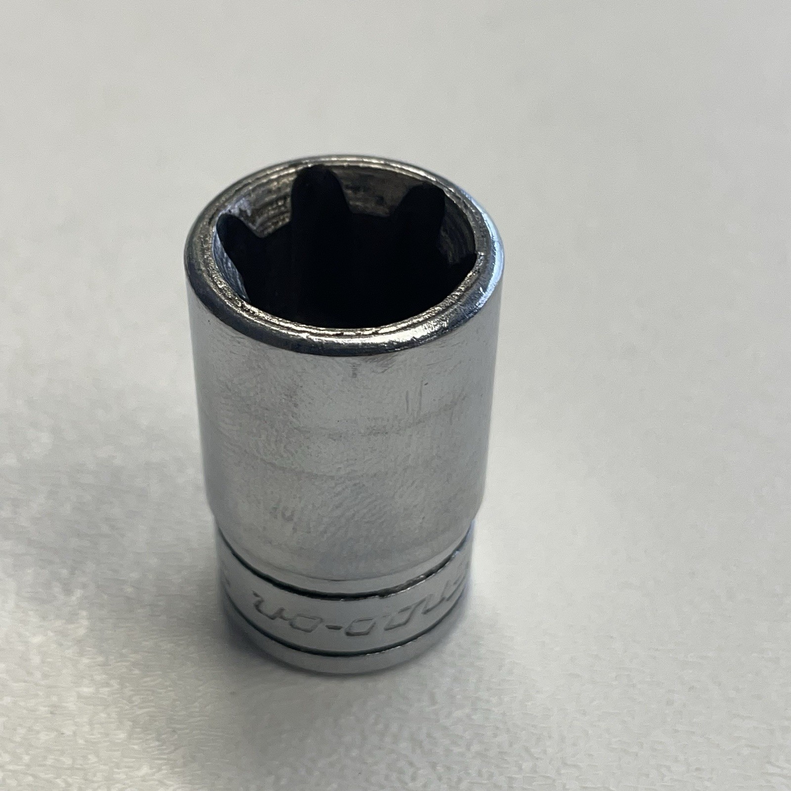 Snap-on Tools 3/8″ Drive E18 Inverted TORX Chrome Socket FLE180