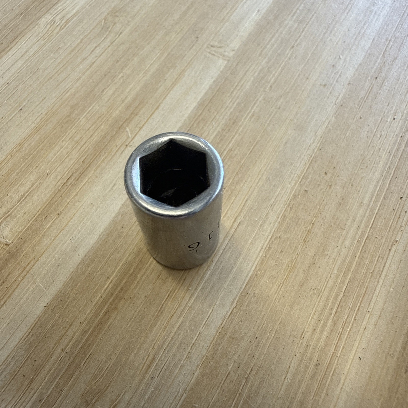 MAC USA 11/32″ 6-Point 1/4″ Drive Shallow Socket M116