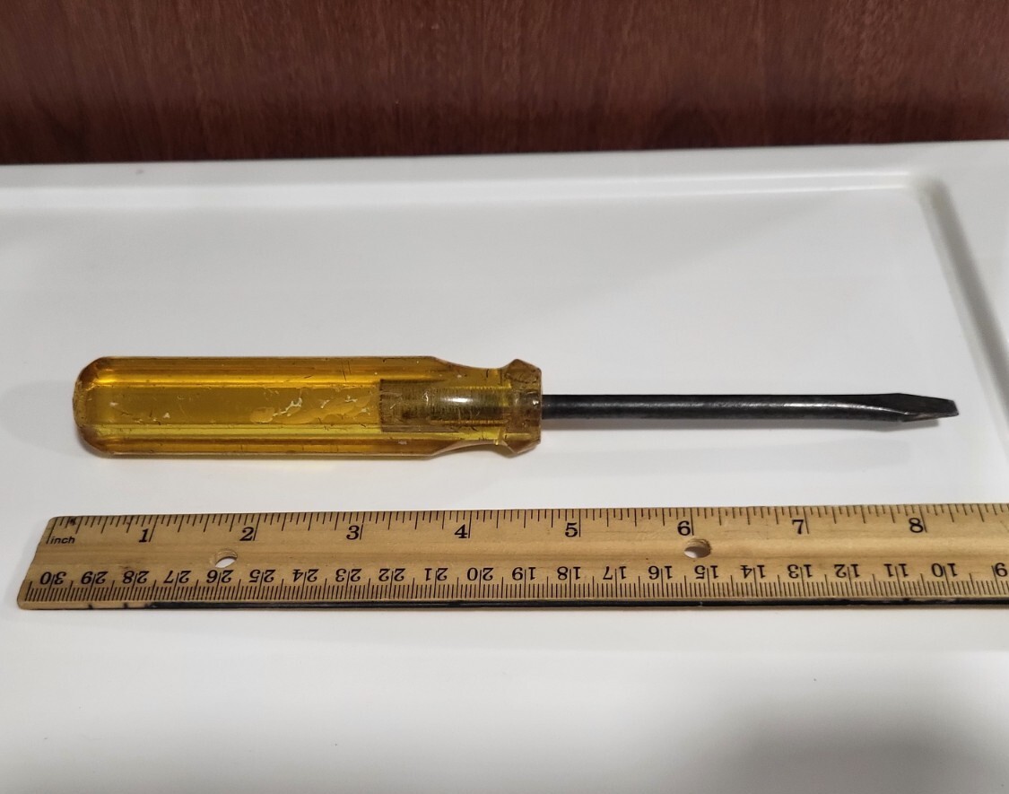 N.Y. TEL. CO. BRIDGEPORT Vintage Flat Head Screwdriver Yellow Plastic Handle