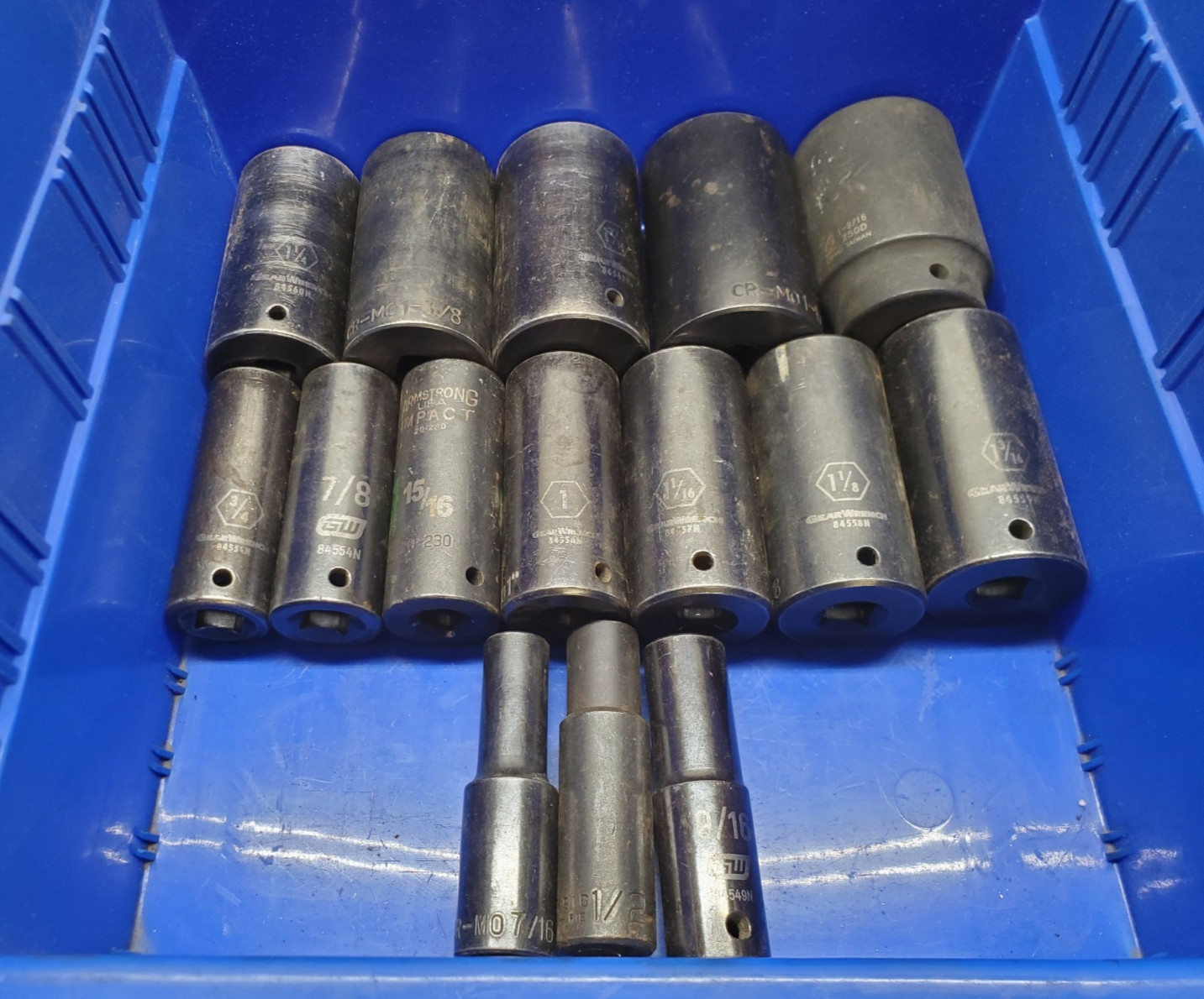 15-PCS GearWrench + More 7/16″ to 1-9/16″ Deep Impact Socket Set, 1/2″ Drive.