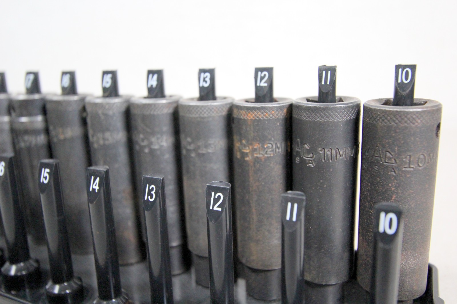 15pc Mac Tools 1/2″ Drive Metric Impact Socket Set 6 Point VDP6 READ DESC