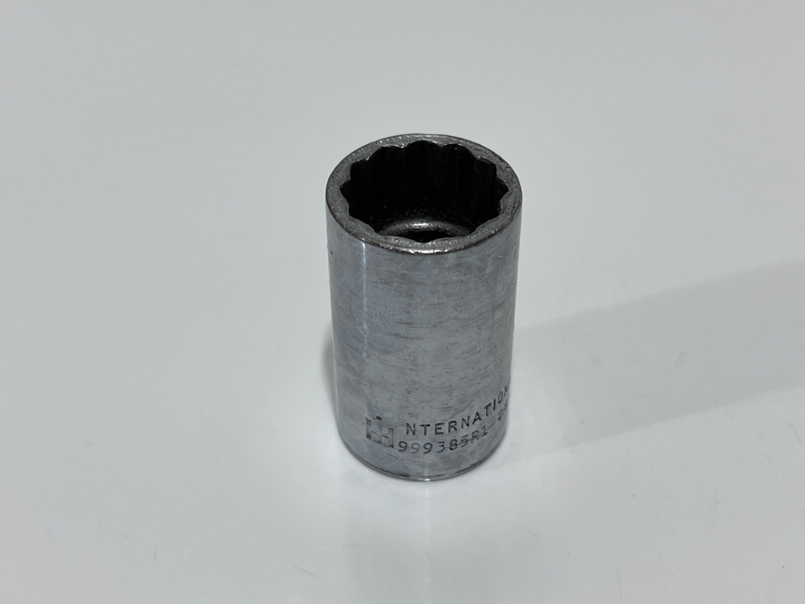 International Harvester IH USA 999385R1 SAE 5/8″ Socket – 1/2″ Drive – 12 Point