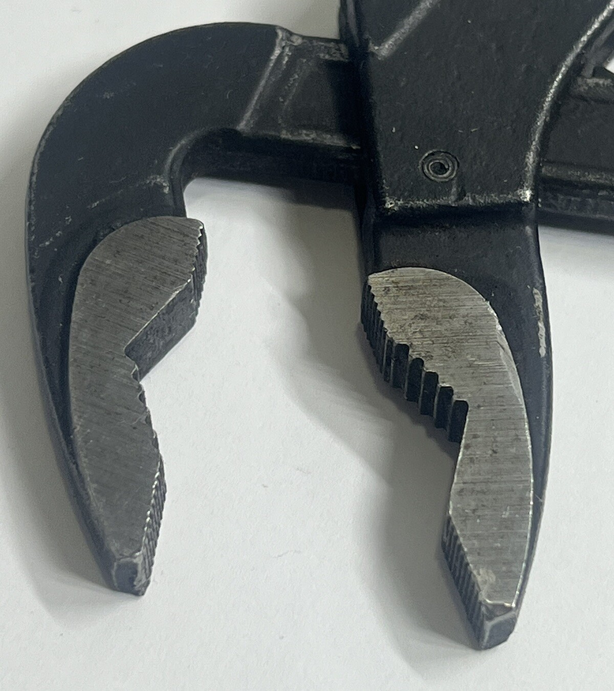 Snap On Tools Blue-Point AP10 10″ Adjustable Joint Pliers
