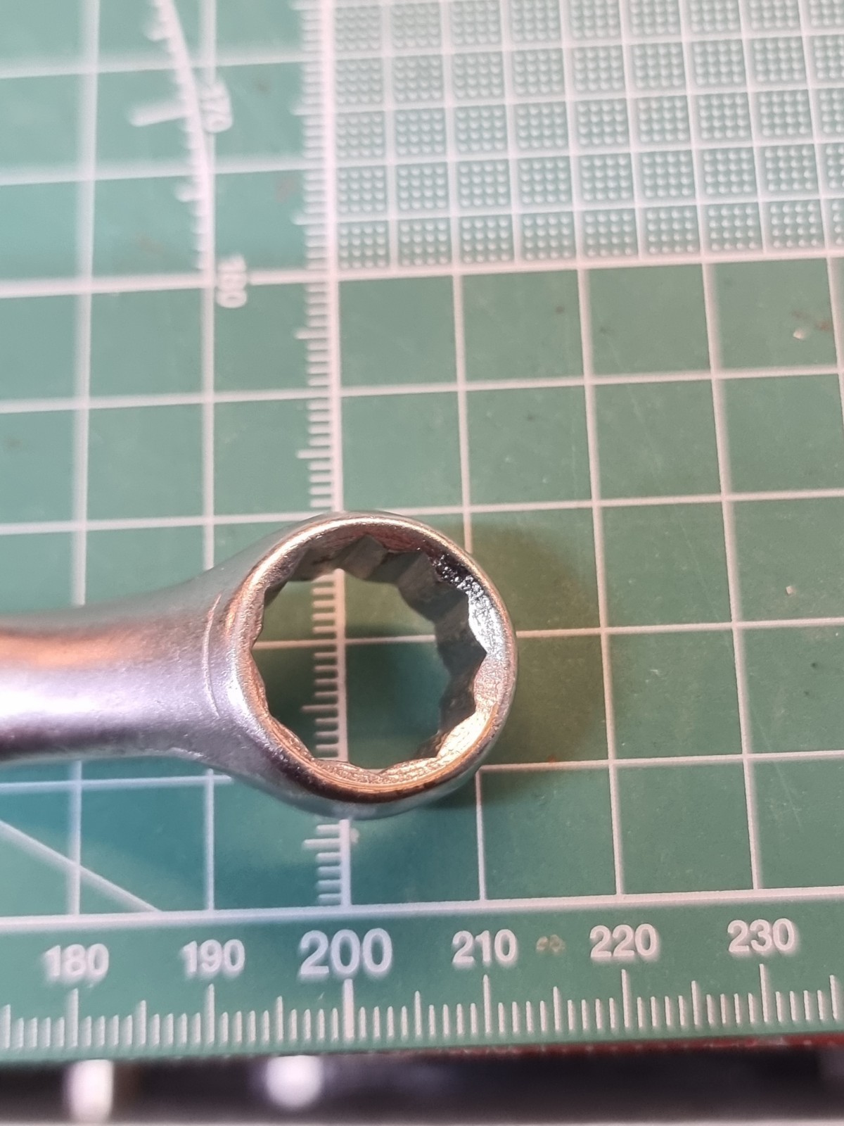 ELORA No105 series- 14mm x 15mm metric size – cranked ring Spanner