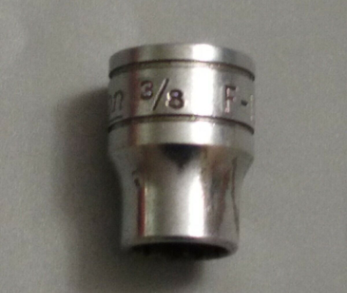 Snap-on F121 3/8″ DR 3/8″ Socket, Shallow, 12 Point.