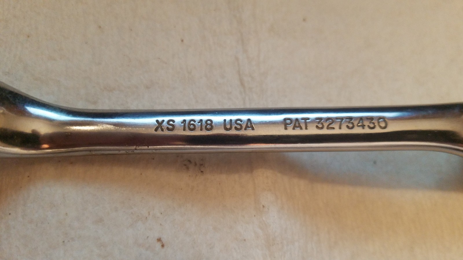 Snap On 1/2″ X 9/16″ Short Box Wrench w/ 10 Degree Offset, # XS1618 MADE IN USA