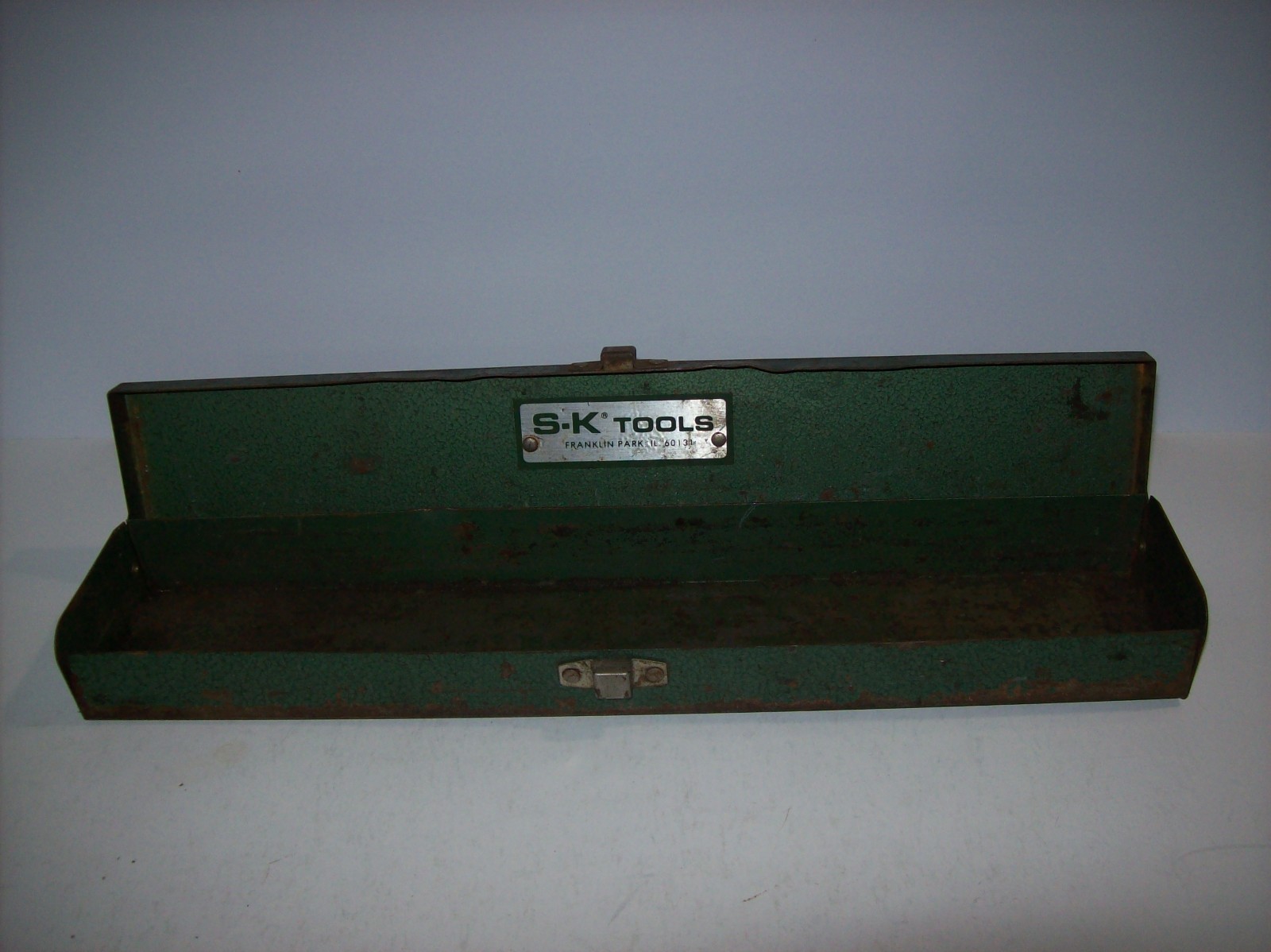 EMPTY Vintage S-K Tools Green Metal Socket Set Case Box, 15″L x 3″ W x 1.5″ T