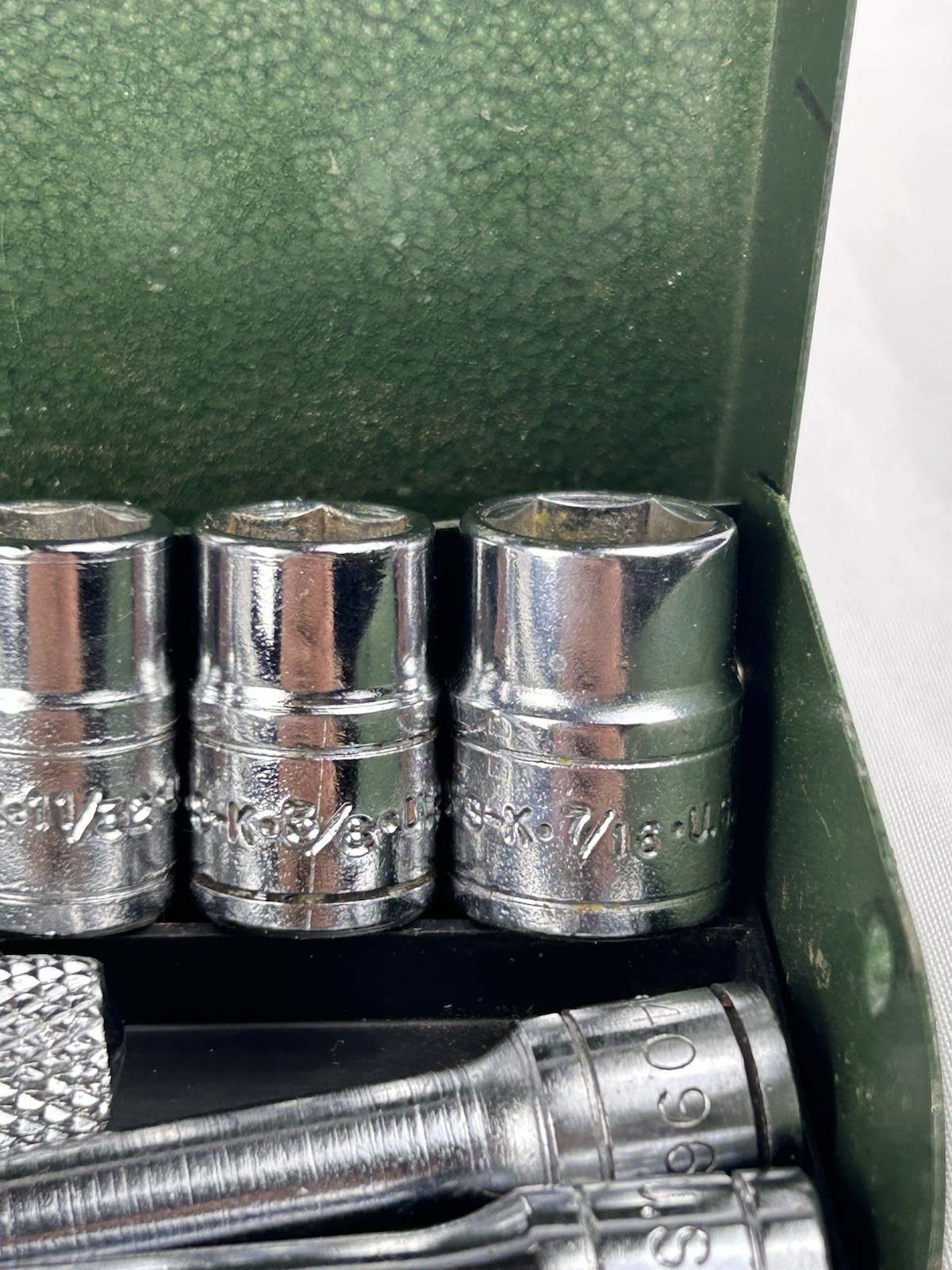 S-K Tools 13 Piece SAE 1/4″ Drive 6 Pt & 8 Pt Socket Set Ratchet USA