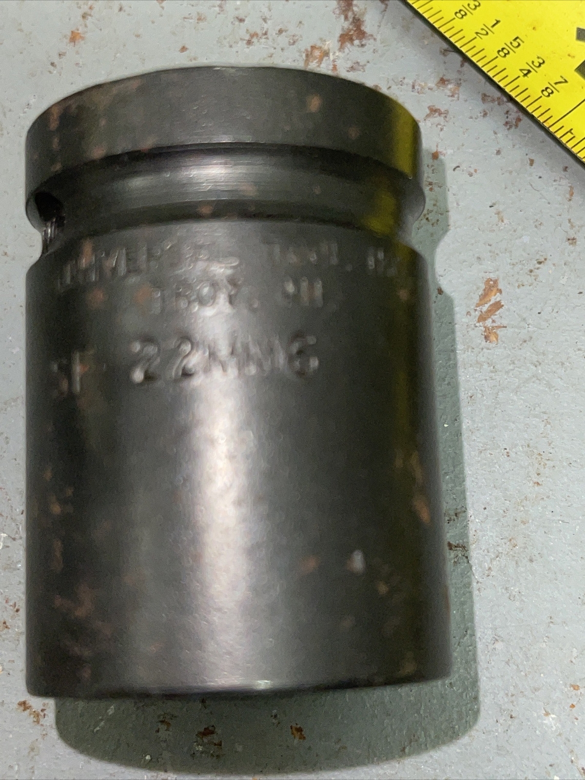Universal Tool USA SF-22MM6 22 MM Metric 3/4 Drive 6 Point Impact Socket SF22MM6