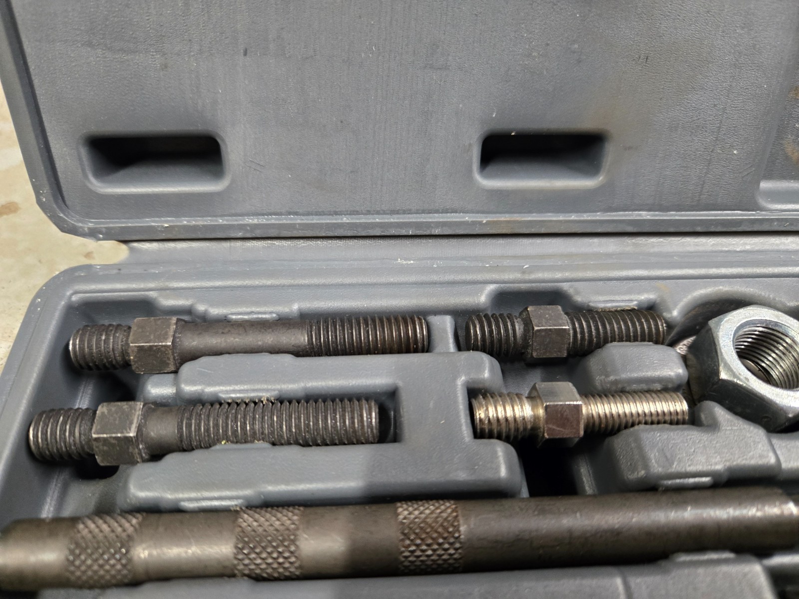 Napa «no slip» pulley puller/installer #39000
