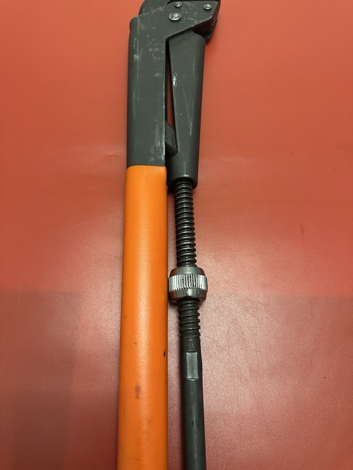 Snap On 21-1/2″ Pliers Wrench (Orange) – PWZ3OA.