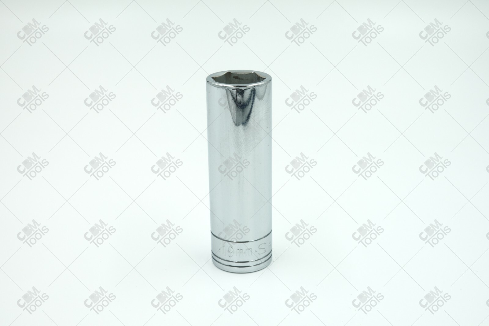 SK Hand Tools 40019 1/2″ Dr. 19mm 6pt Deep Metric Chrome Socket