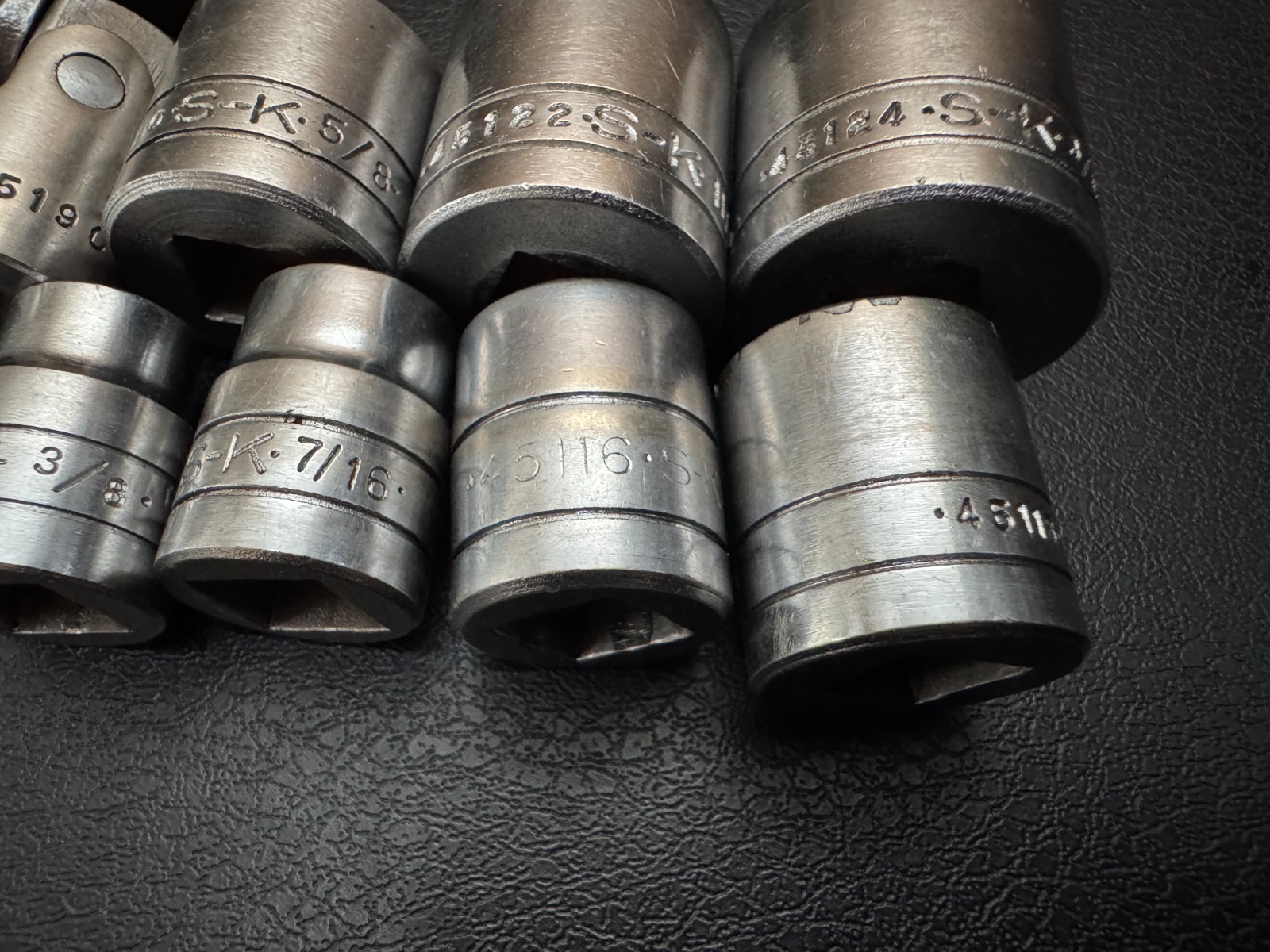 S-K Tools 3/8 Drive Socket Wrench Set 4517 14pc Metal Case & Catalog c 1940s USA