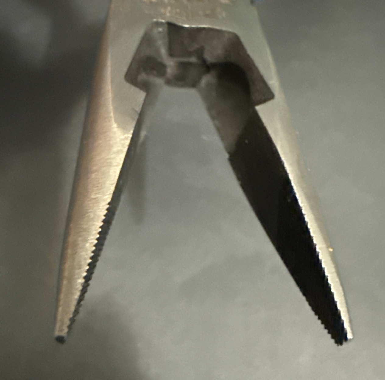 NOS VINTAGE KLEIN TOOLS NEEDLE NOSE PLIERS D203-5C 5-1/2” ORIGINAL BOX NOS