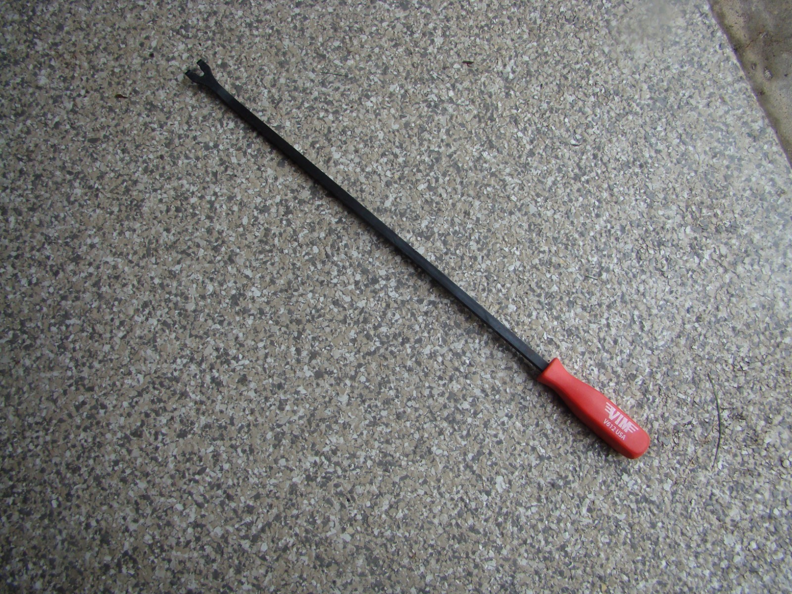 VIM 20″ LONG UPHOLSTERY/FASTENER REMOVAL TOOL