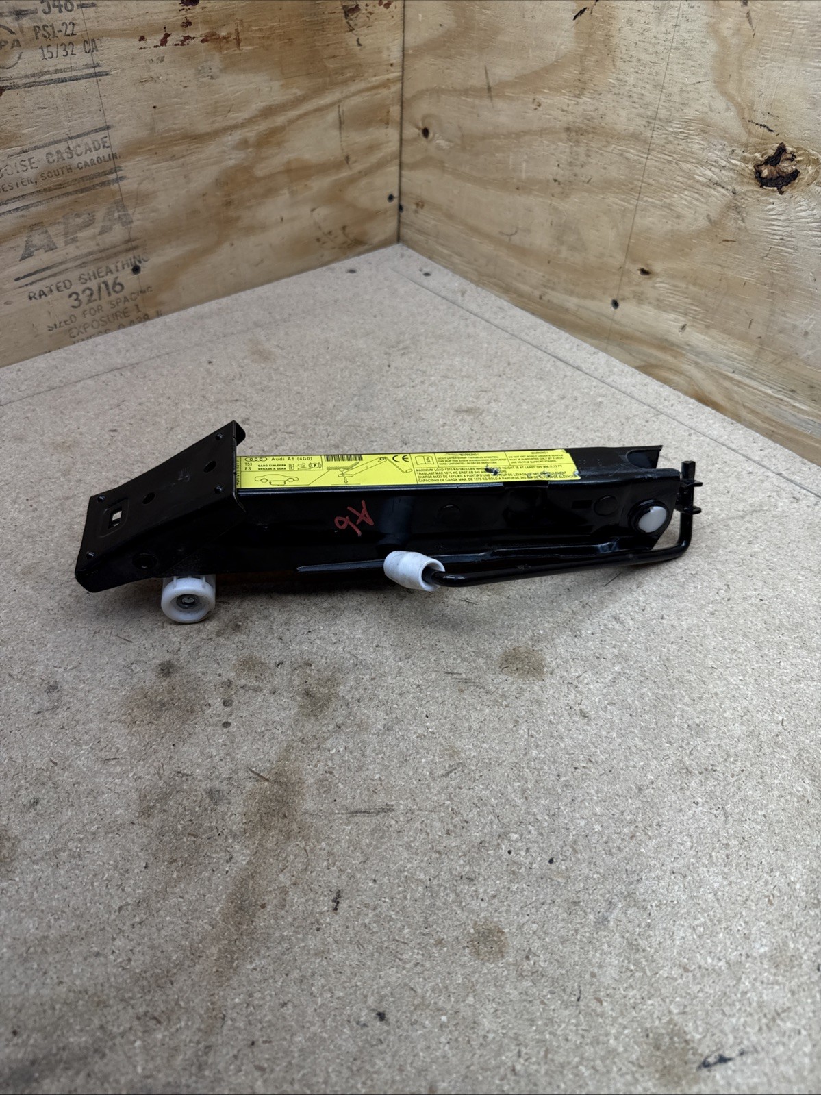2012-2018 AUDI A6 A7 S6 S7 C7 EMERGENCY SPARE TIRE JACK 4G0011031 F OEM