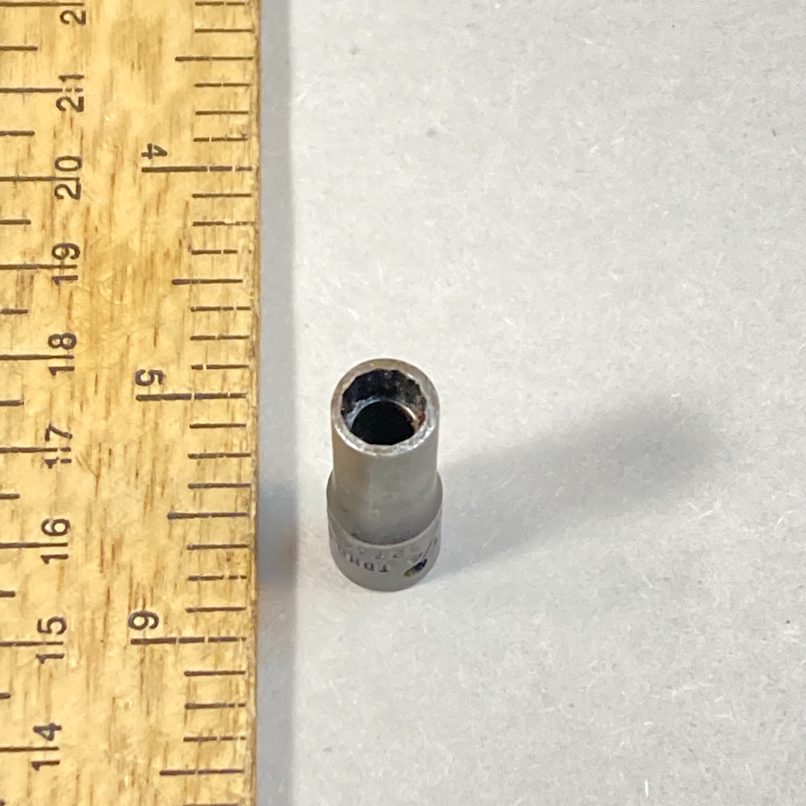 Snap-on 1/4″ Socket 1/4″ Drive 12 Point SAE #TDHB8 USA