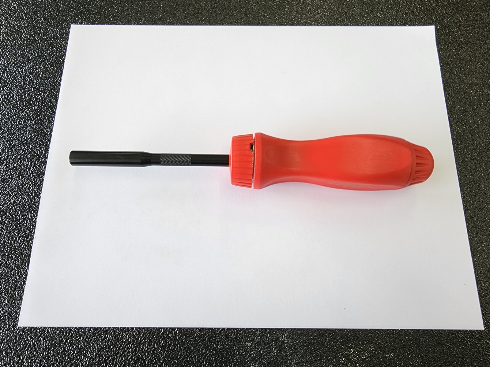 Snap-on Tools USA RARE RED Ratcheting Screwdriver w/Bits & Black Shank SSDMR4B