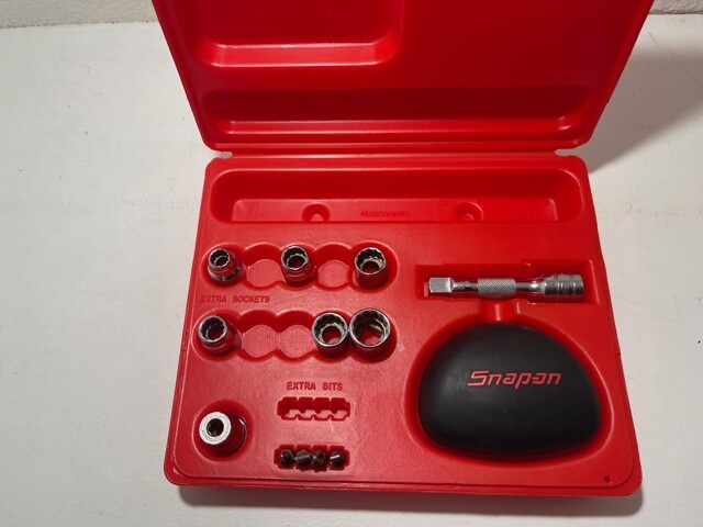 Snap on Ergopalm Socket Wrench Set, 3/8 Drive w/Socket 8,10,12, & 3/8, 1/2, 9/16