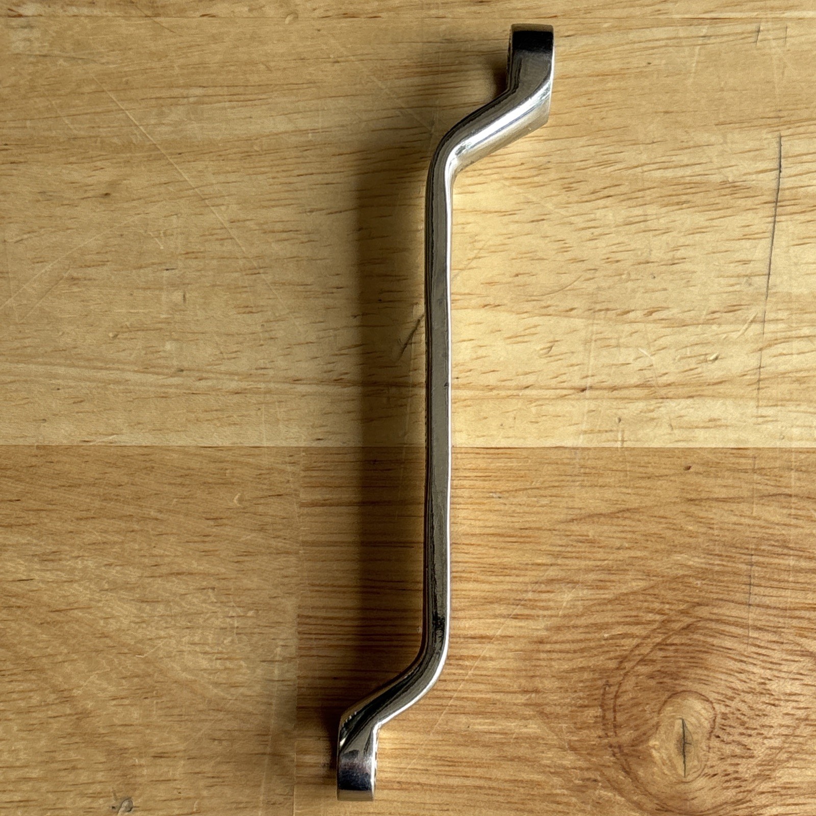 Snap On 5/16″ x 3/8″ Short Box End Wrench Deep 60 Degree Offset XSO1012 READ!