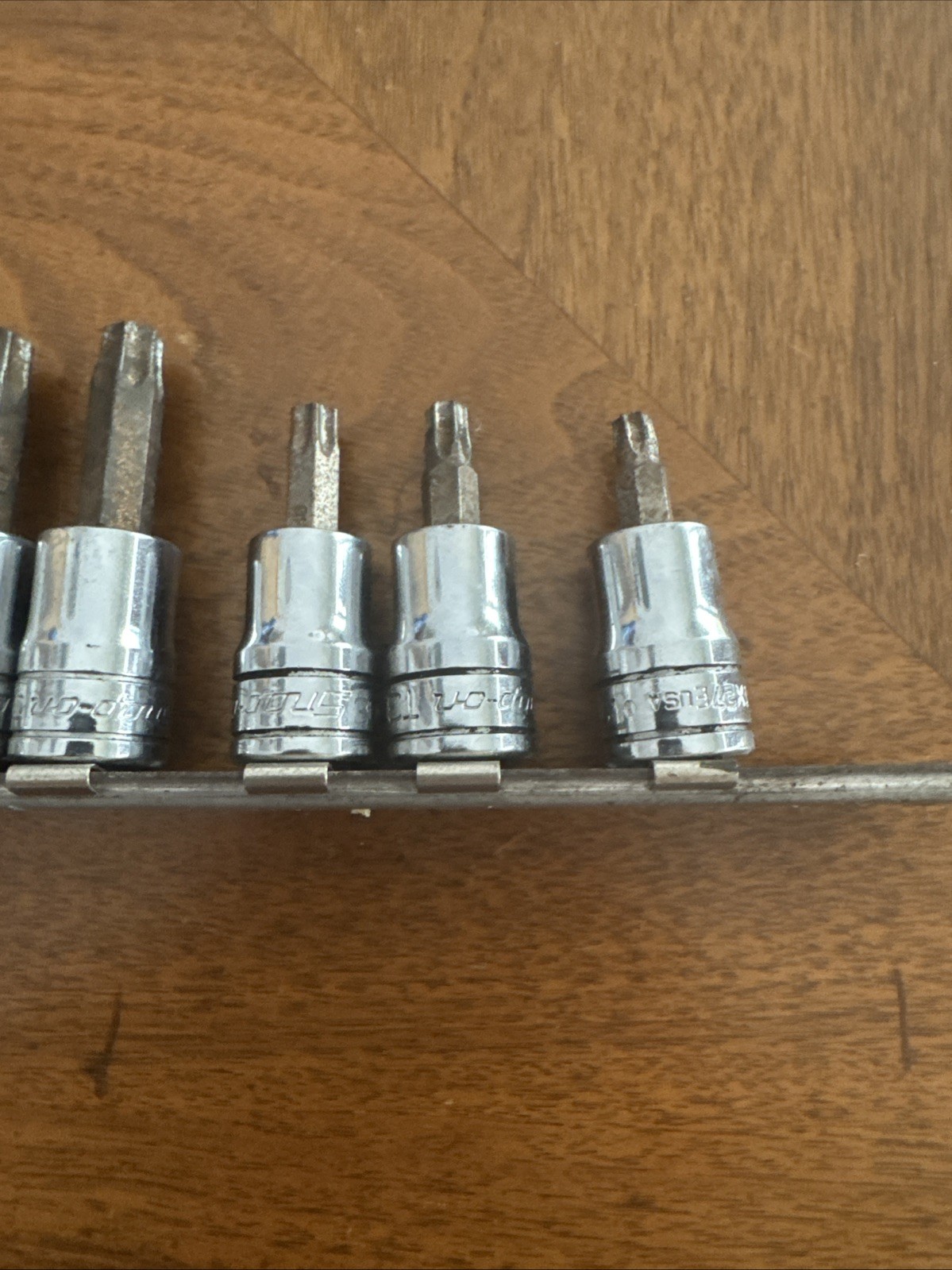Snap-on 3/8″ Drive 7pc TORX Bit Standard Socket Set FTX27E-FTX55E With Rail