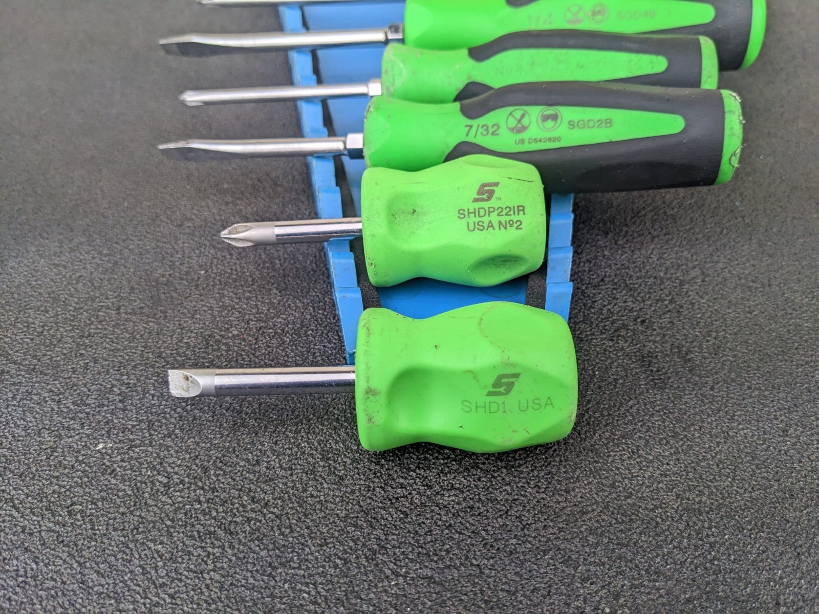 #bm480 Snap-On Tools GREEN 8 Piece Soft Grip Screwdriver Set SGDX80BG