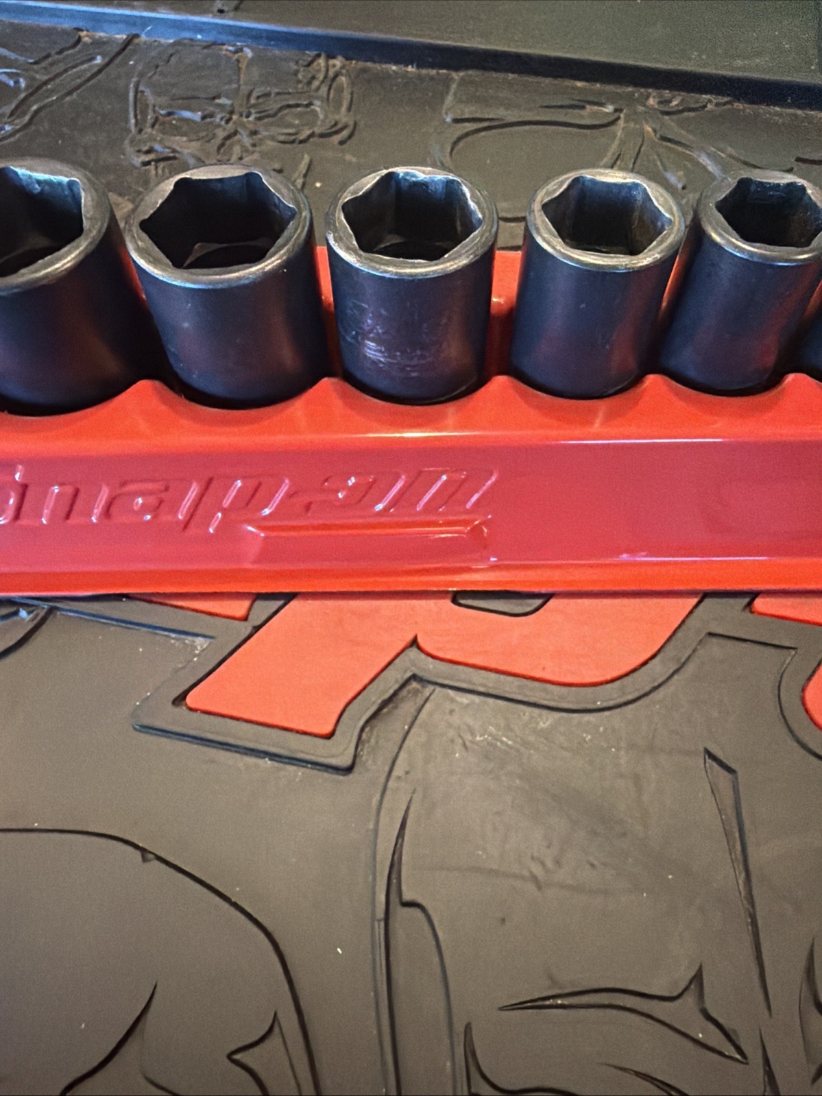 Snap On 210IMFSYA 10 PC 3/8″ Dr. SemiDeep Impact Socket Set SAE 5/16-7/8