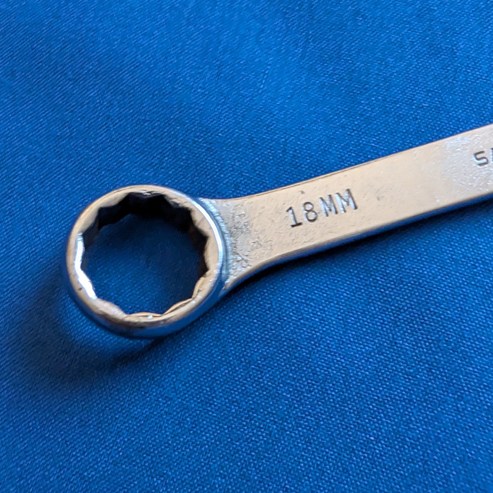 MAC Tools M18CW – 18mm Metric 12pt Combination Wrench Made in USA 8 Inches