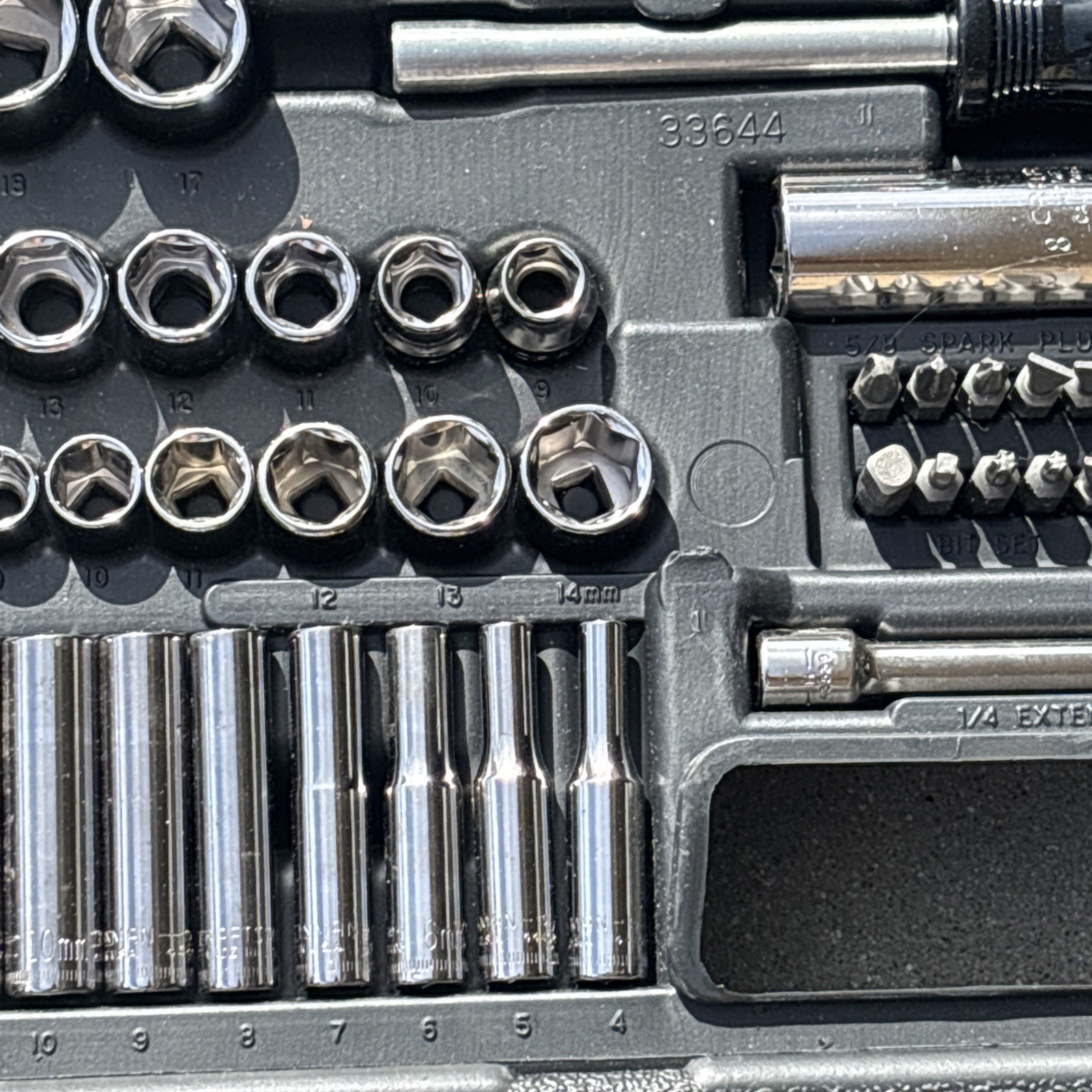 Craftsman Mechanics Socket Wrench Tool Set Metric & SAE ALL 6 POINT 9 33644 USA