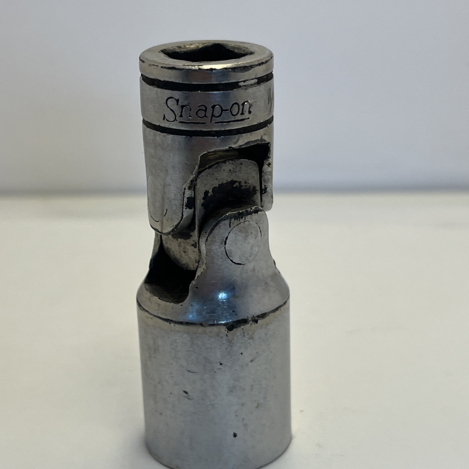Snap-on FSU22 11/16″ 6PT Deep Chrome Universal Swivel Socket