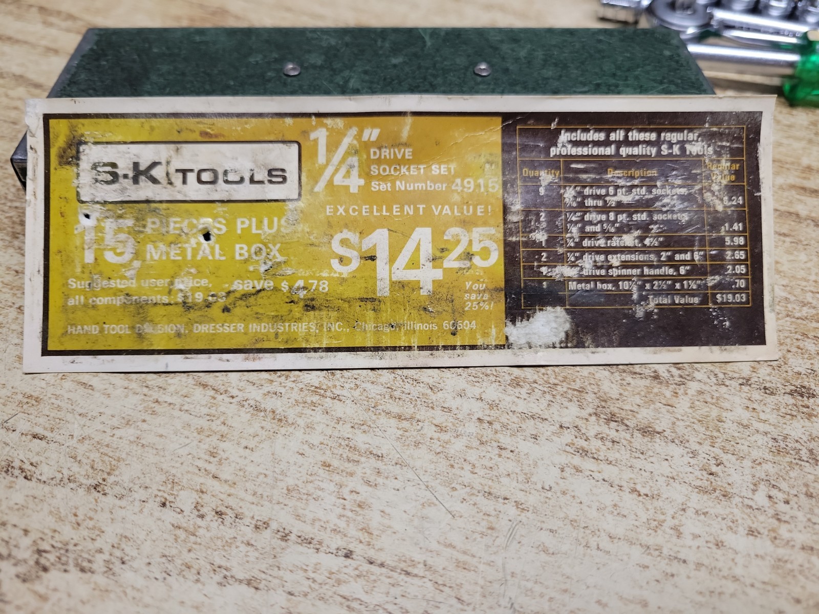 Vintage S-K Tools 14-Piece 1/4″ Drive Socket Set W/Metal Case And In-box Ad