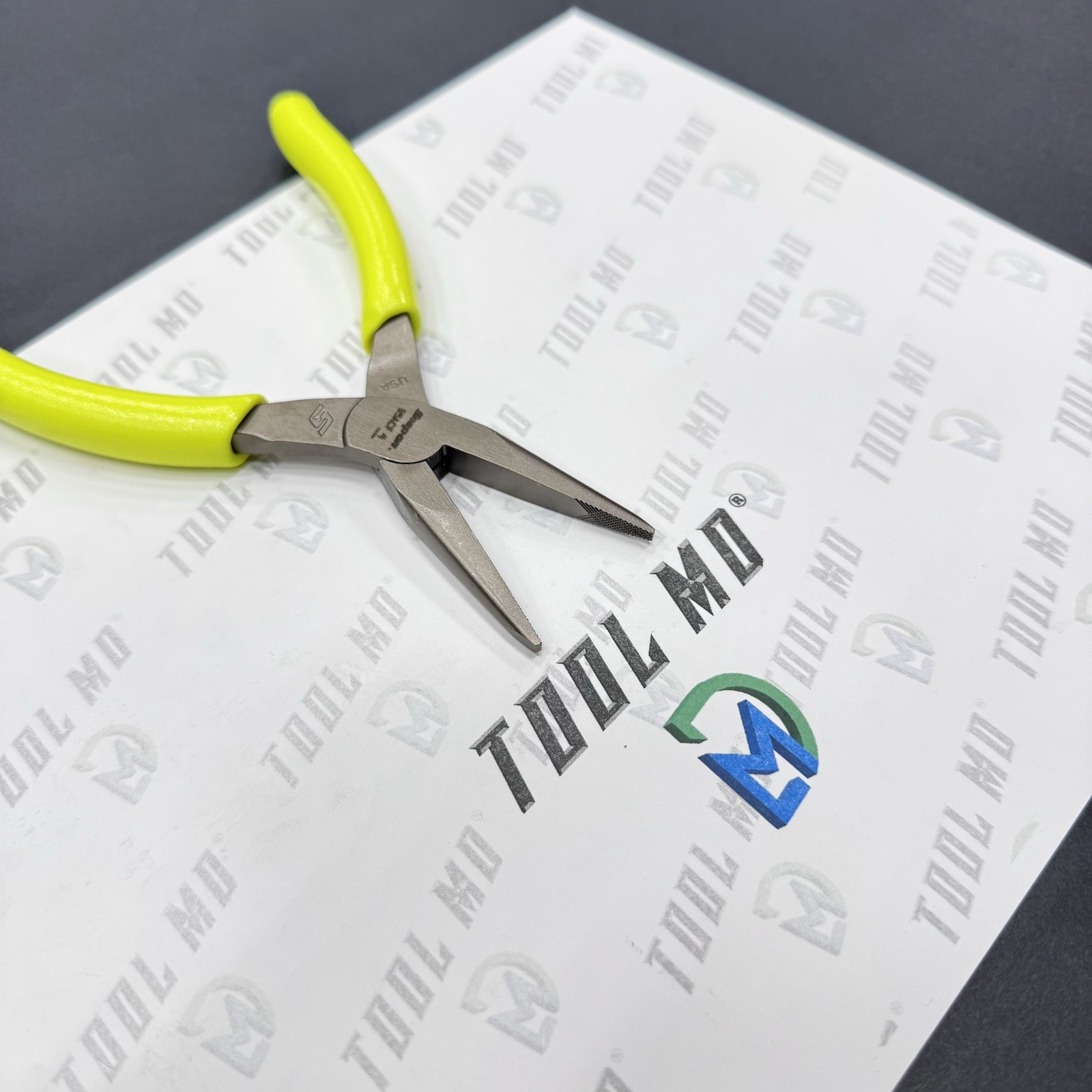 Snap-on Tools USA NEW HI VIZ YELLOW 6″ Talon Grip Needle Nose Pliers 95ACFHV