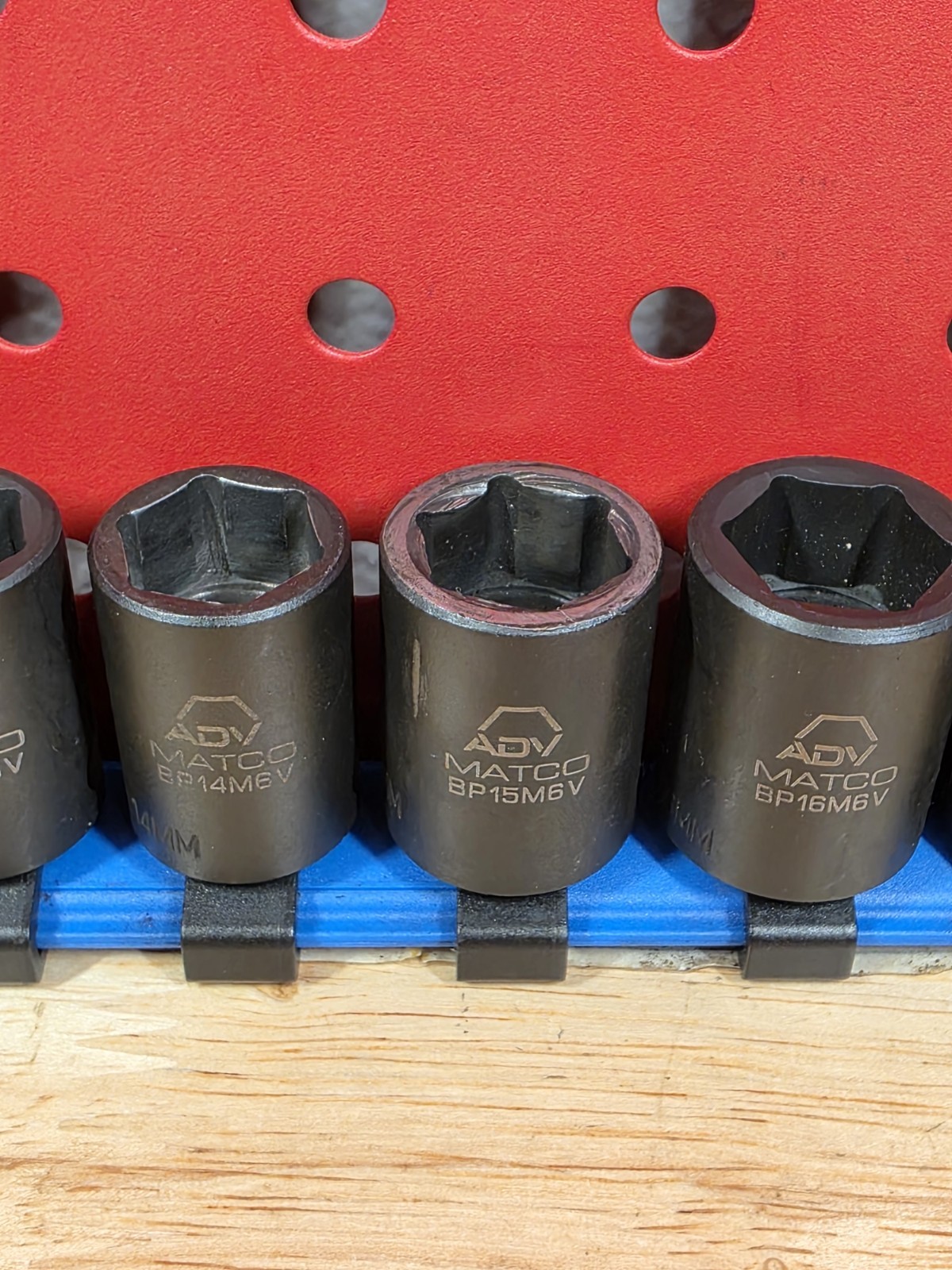 Matco Tools Adv SBPM136V 7-19mm 3/8″ Drive Shallow 6-Point Impact Socket Set