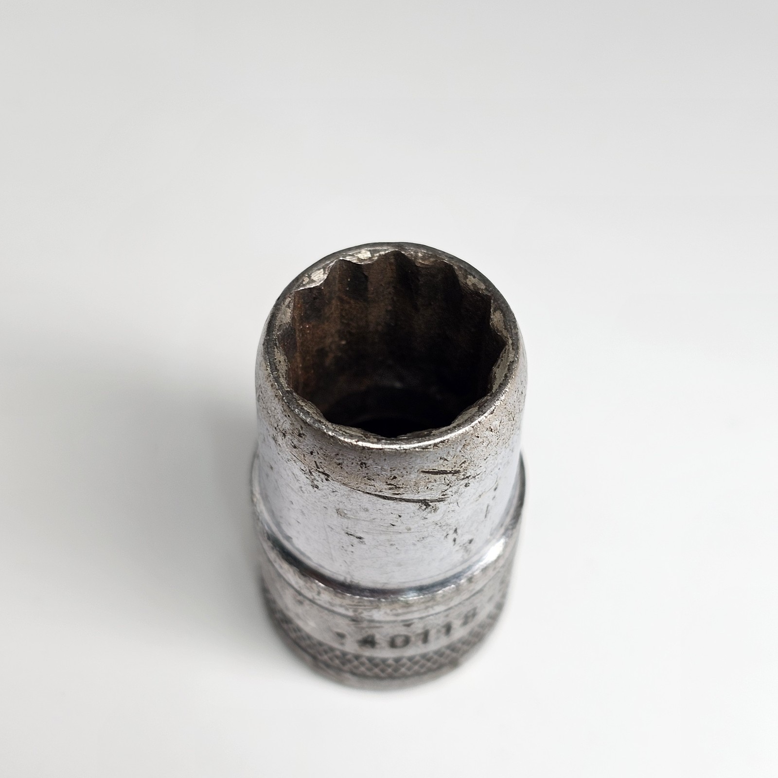 SK Hand Tools 40118 1/2″ Dr. 9/16″ 6pt Standard Fractional Chrome Socket