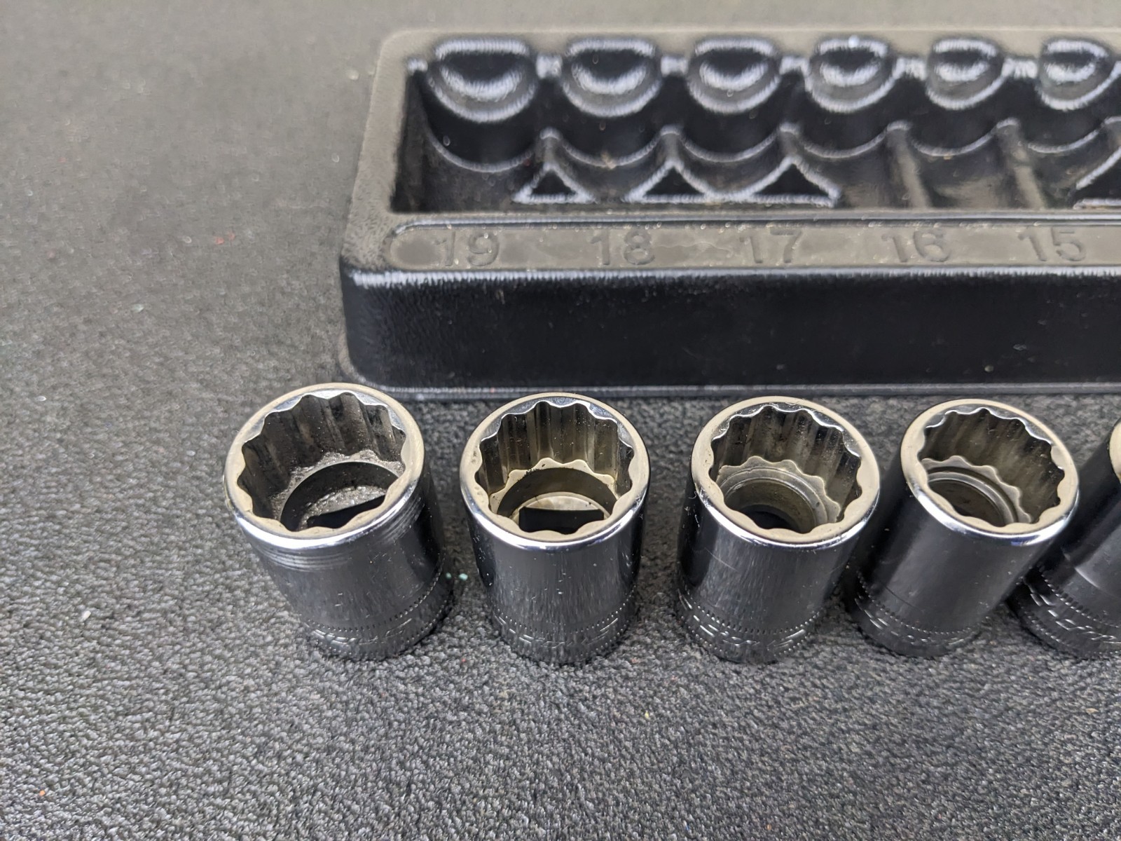 #bl921 Snap-On Tools 310swmya 1/2″ Drive Metric 12-Point shallow socket set