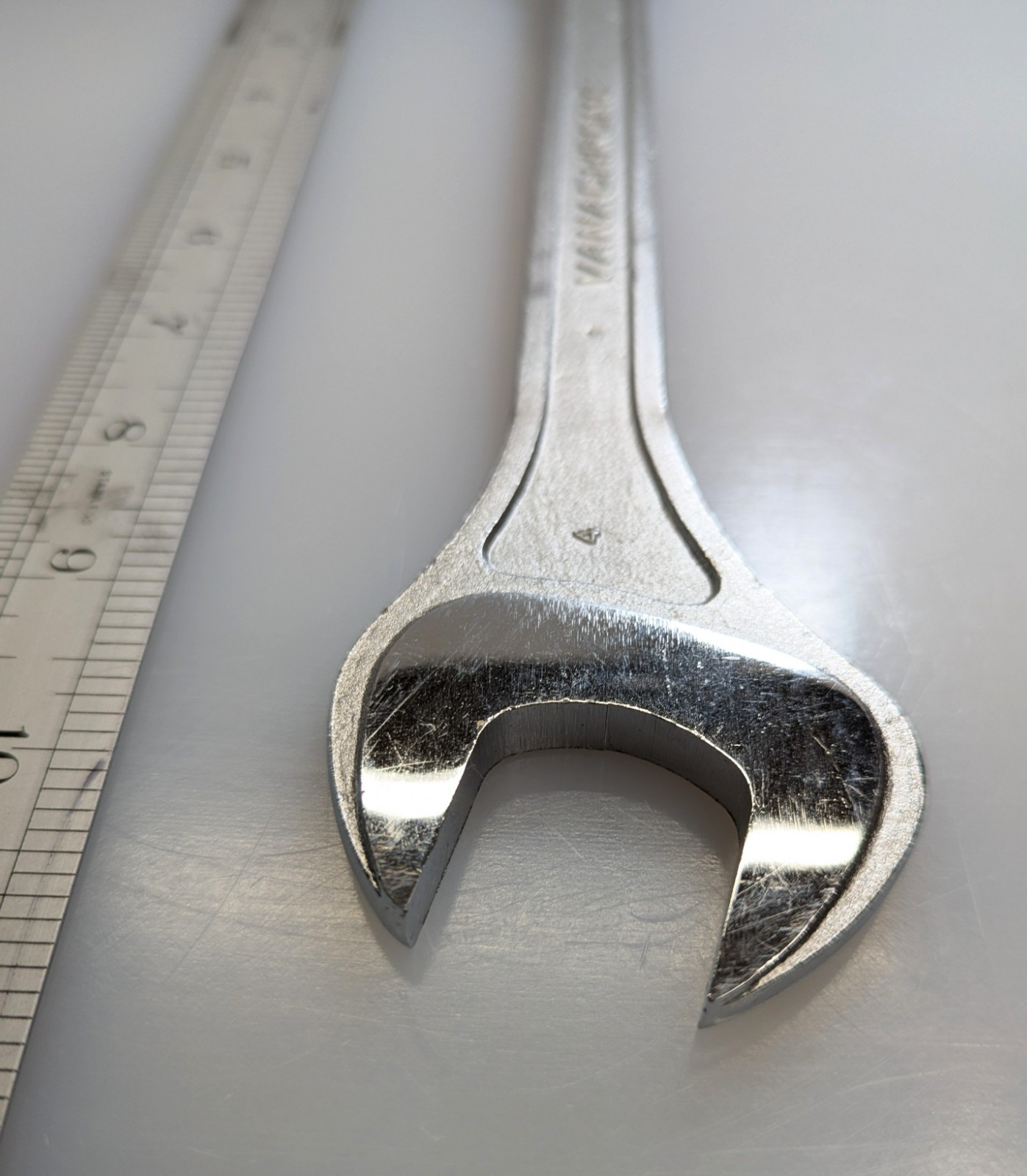 FACOM No. 40, SAE Combination 12 point Wrench 1 -1/8″