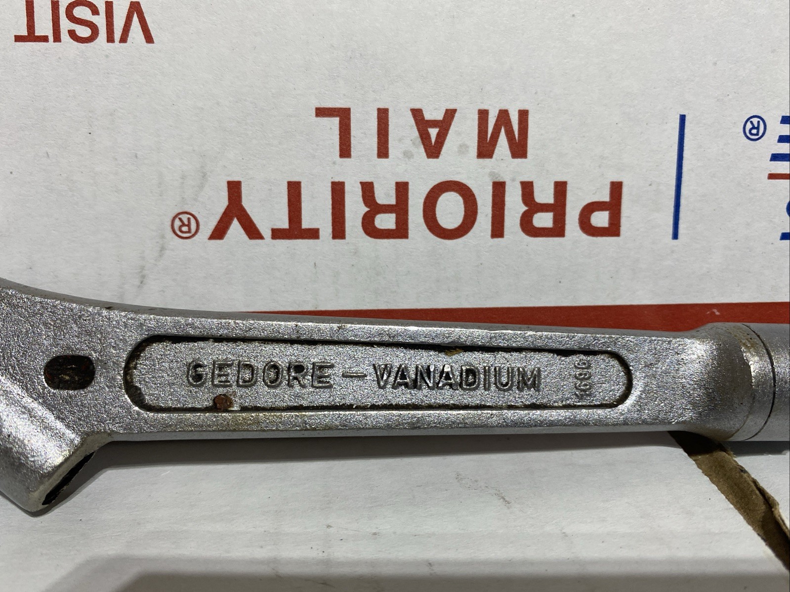 push threw REVERSIBLE 1/2 INCH SQUARE DRIVE RATCHET BY «GEDORE» OF GERMANY f1