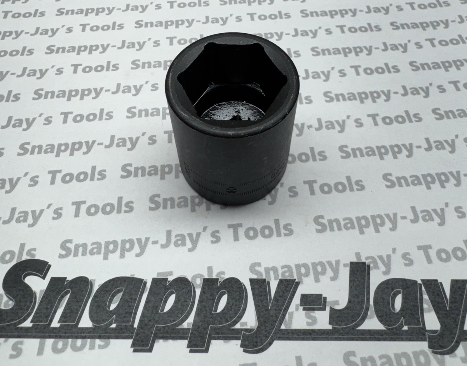 Snap-on Tools USA NEW 1/2″ Drive 32mm Metric 6pt Shallow Impact Socket IMM320
