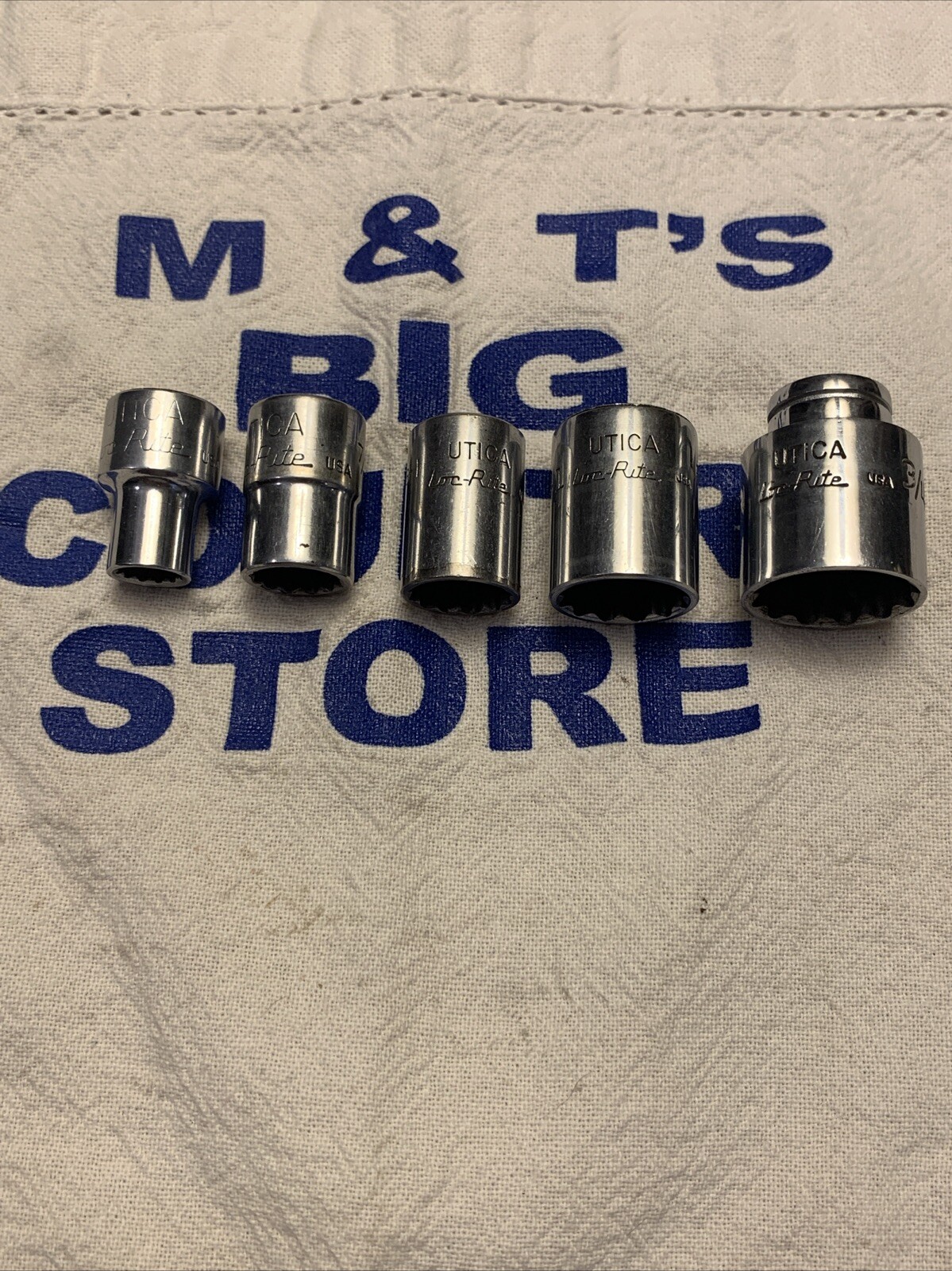 Utica 3/8″ Dr 5pc 12pt Loc-Rite Sockets 5/16″, 7/16″, 1/2″, 5/8″, 3/4″ USA