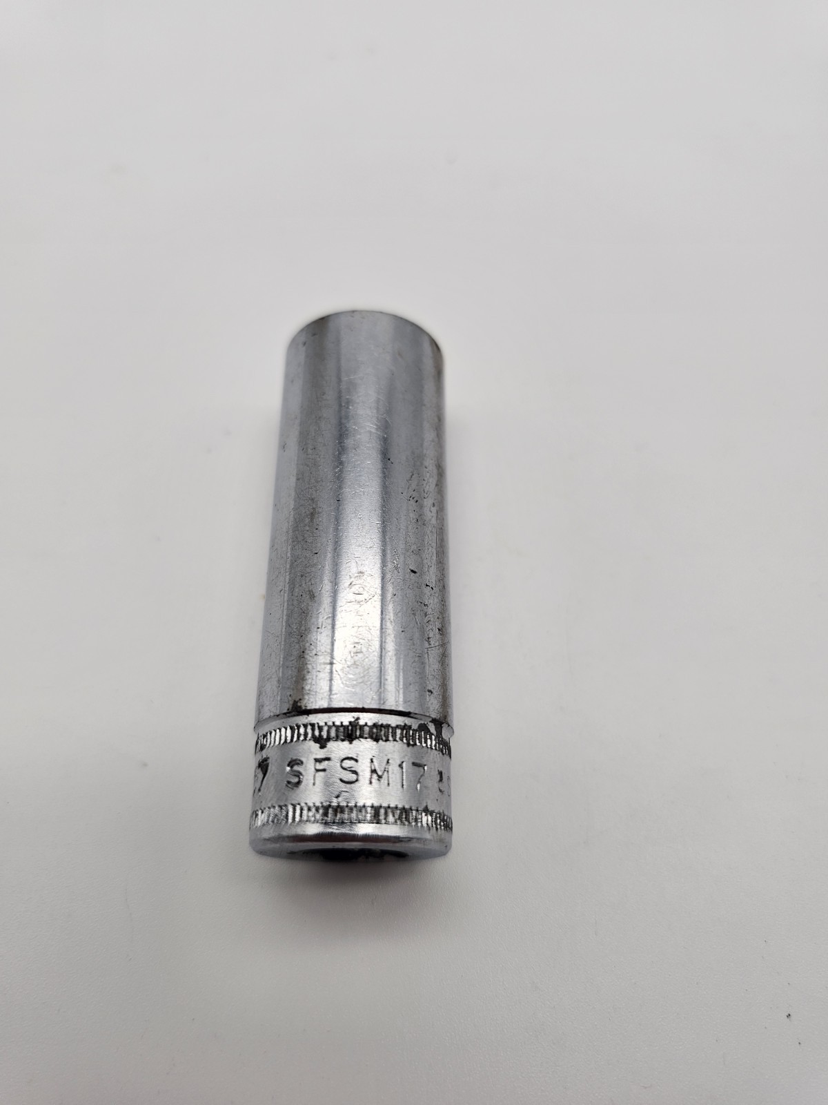 Snap On Tools 3/8″ Drive 17mm metric Deep 6 Point Chrome socket SFSM17 USA