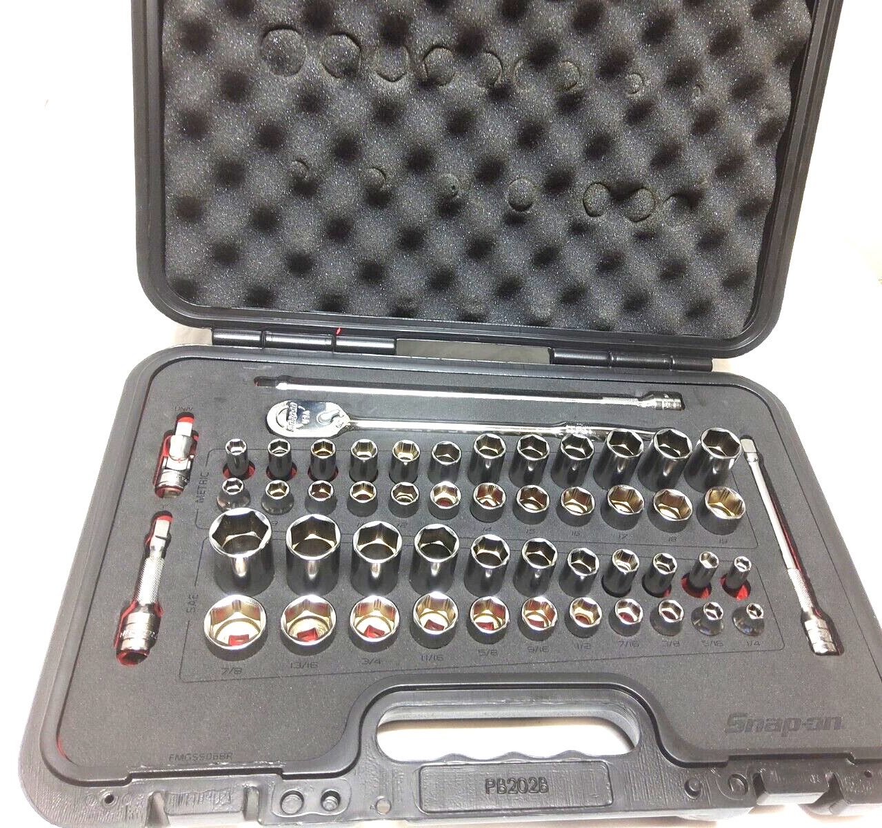 New Snap-on 51-pc 3/8″ Drive 6-pt Metric SAE general service FOAM set 251FSMBFR