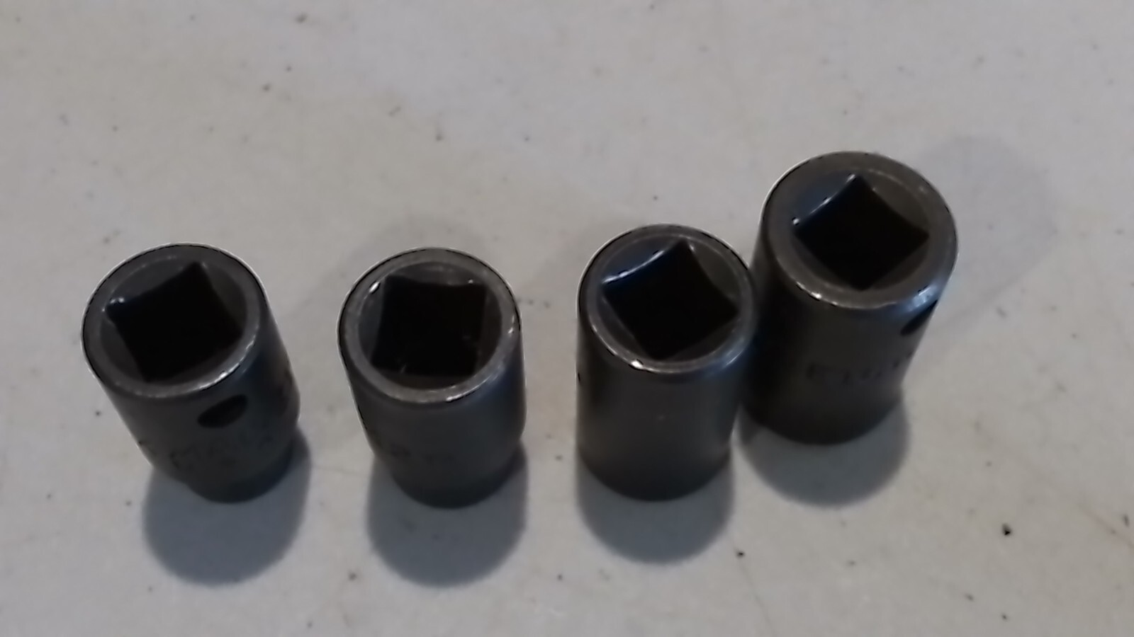 SNAP ON&MAC METRIC 11 PI. INVERTED TORX SOCKET SET E4,5,6,8,10,12,14,16,18,20,24