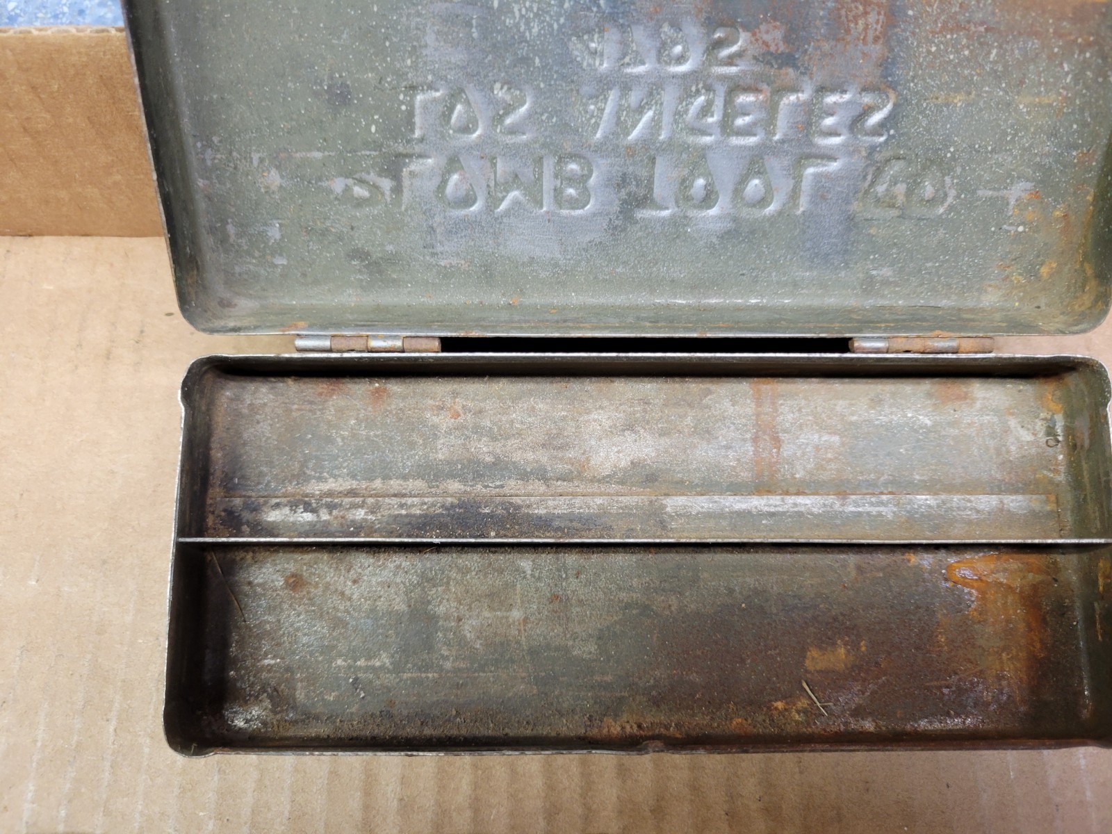 Vintage Plomb 1/4 + 9/32″ Drive 12-piece Socket Set with Metal Box