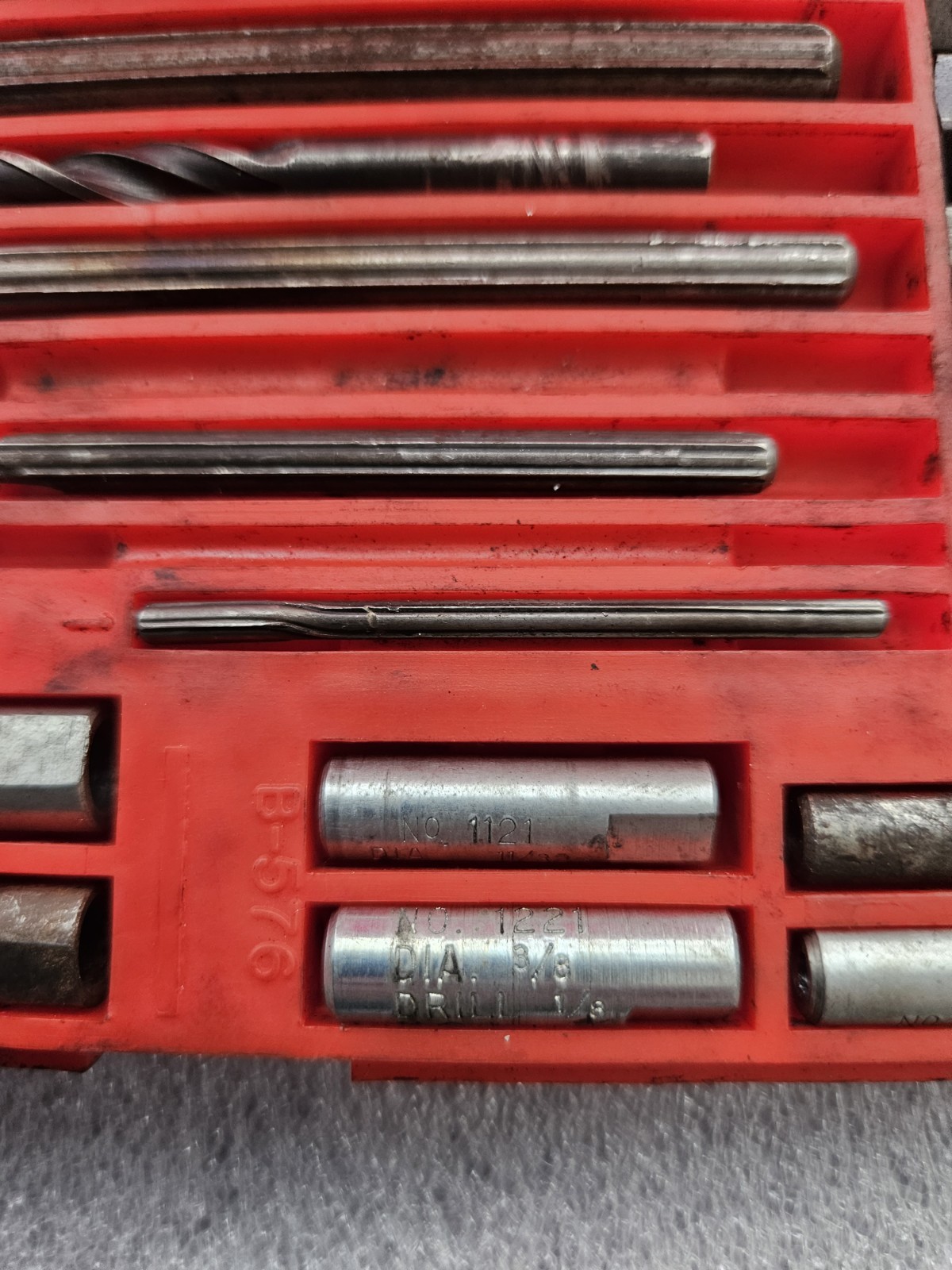 Snap On Blue Point 1020 Screw Extractor Set