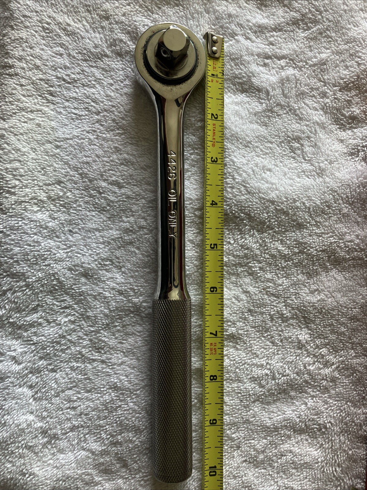 Wright 1/2 12 Point Socket Set, Ratchet, Red Metal Box. Please See Photos.