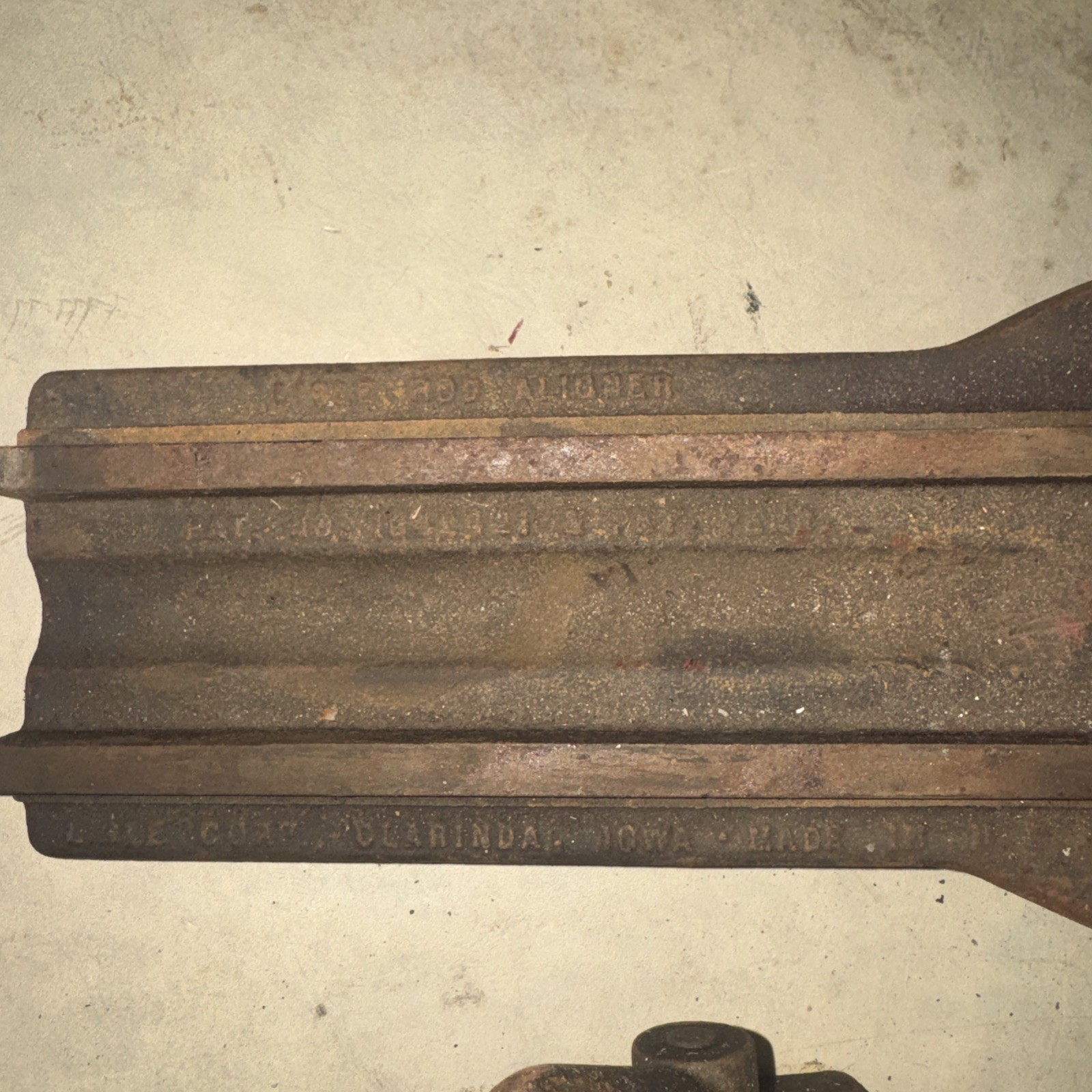 1932 LISLE CORP PISTON & CONNECTING ROD ALIGNER TOOL KR WILSON